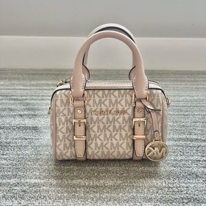 Michael Kors bedford legacy xs bag